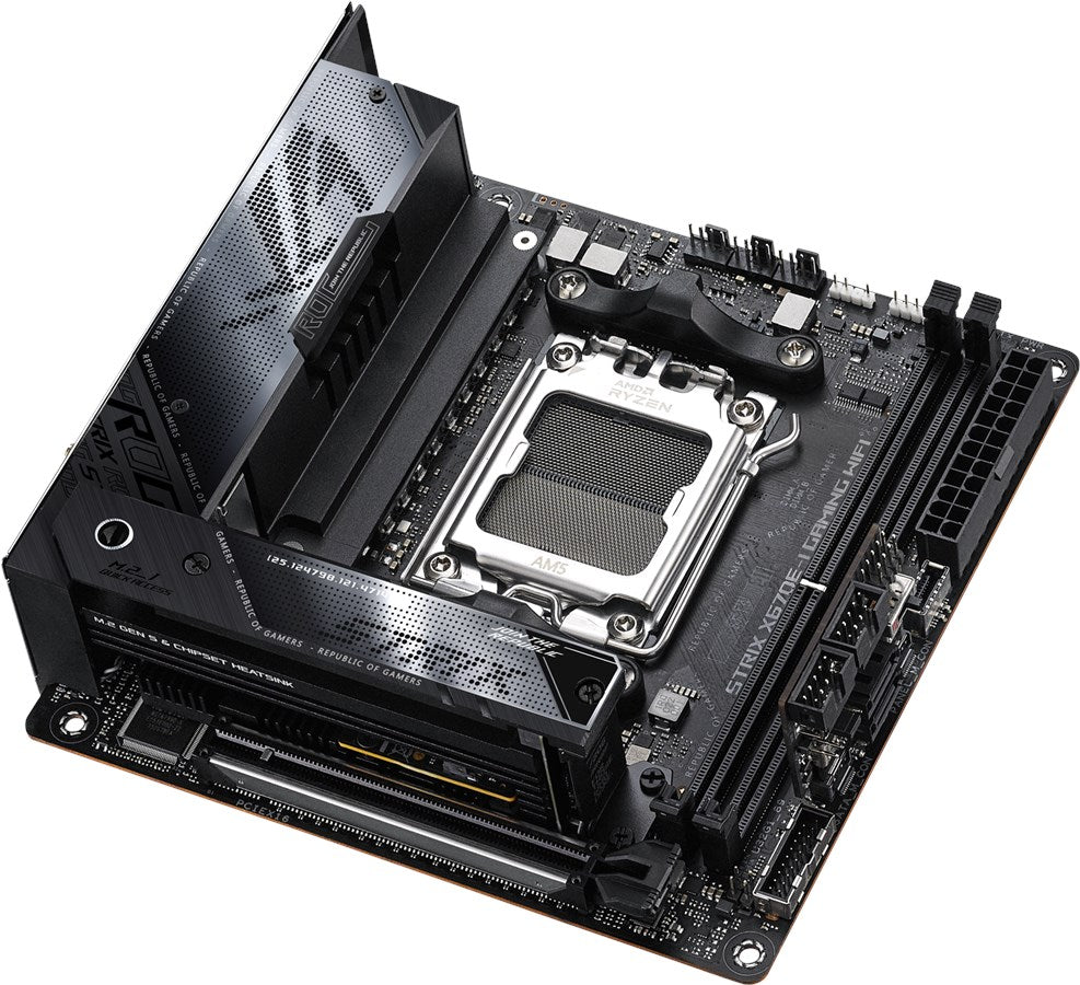 ASUS ROG Strix X670E-I Gaming WiFi - Retoure