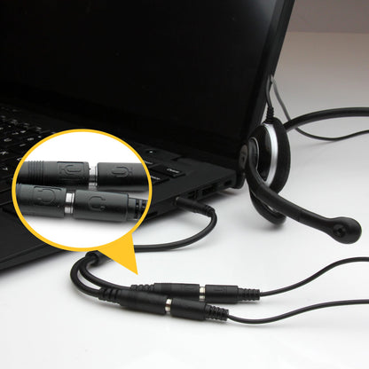 StarTech.com HEADSET ADAPTER - STEREO / MIC